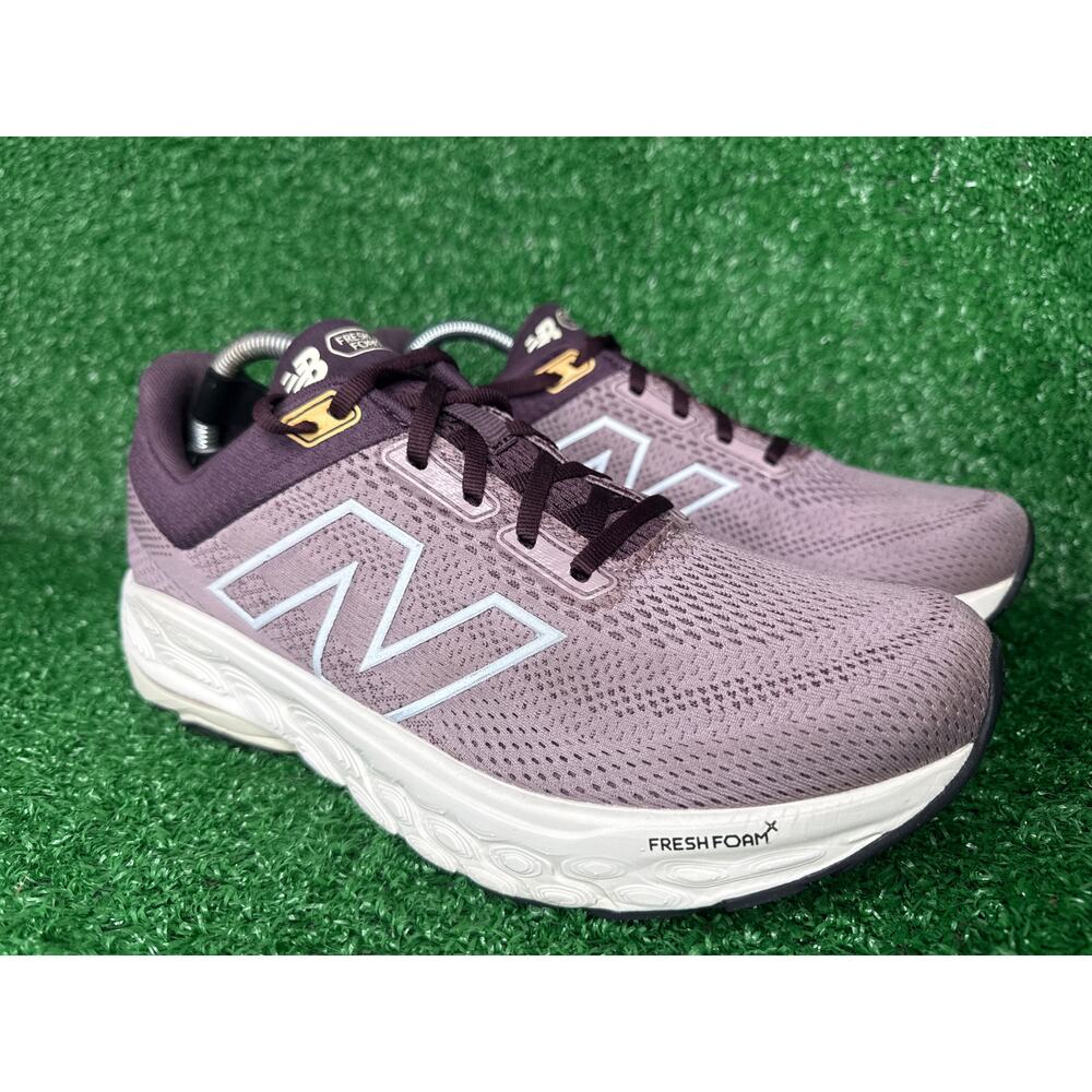 New Balance 860 stability running shoes size 10.5 women’s